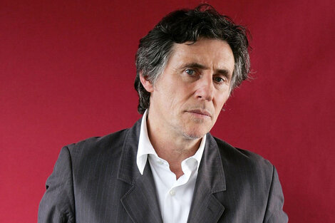 Gabriel Byrne publicó un libro de memorias