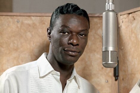 En 1965 muere Nat King Cole a los 45 años. Cantante y pianista, influyó en el jazz de la era del swing.