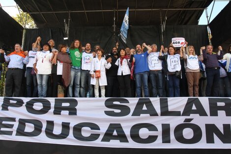 Los gremios docentes reclamarán un aumento por encima del 29 por ciento