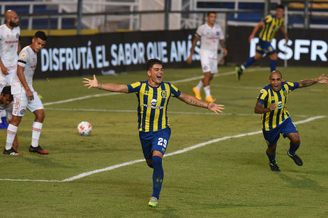 Martínez Dupuy abrió el marcador y fue su primer gol en Central.
