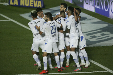 Vélez enfrenta a Deportivo Camioneros en la Copa Argentina