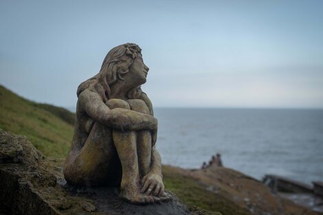 Fin del misterio: se sabrá quién hizo la estatua que apareció en Mar del Plata