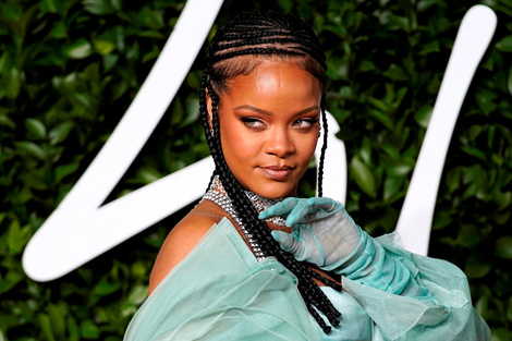 Una foto de Rihanna en "toples" despertó indignación en India 