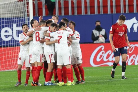 Liga de España: Sevilla ganó y relegó del tercer puesto a Barcelona