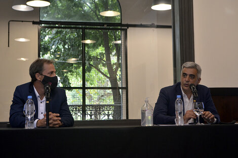 Bartolacci subrayó las políticas de cuidado y acompañamiento a la comunidad.  (Fuente: Prensa UNR)