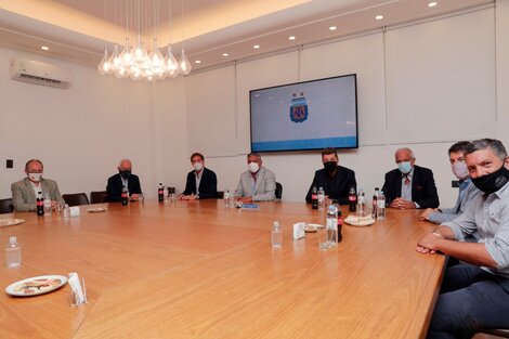 Los dirigentes de la Liga Profesional se reunieron con autoridades de Ciudad.