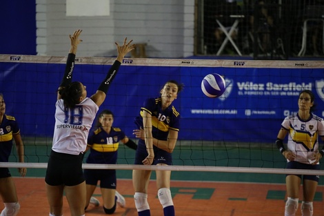 El voley femenino juega más que un torneo