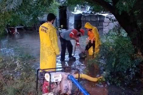 La capital catamarqueña quedó anegada por una tormenta 