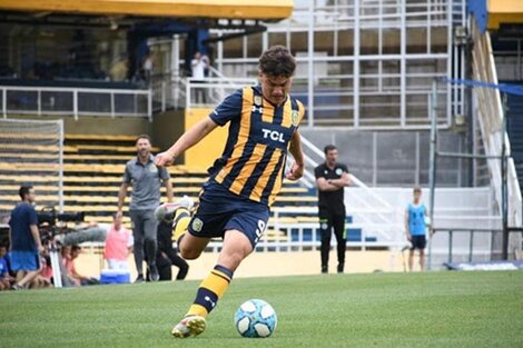 Martínez Dupuy se mantiene entre los titulares del técnico. (Fuente: Prensa CARC)