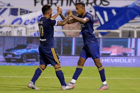 Boca goleó a Vélez en Liniers para llegar más tranquilo al Superclásico 