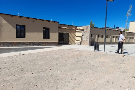 Trotta y Jalil  inauguran una escuela en Antofagasta de la Sierra