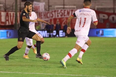 Huracán y Lanús aburrieron y no pasaron del empate sin goles