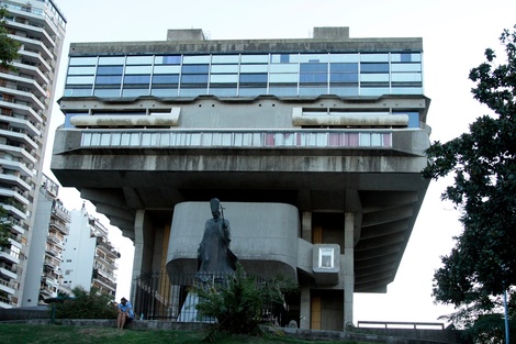 La Biblioteca Nacional reabre sus puertas al público