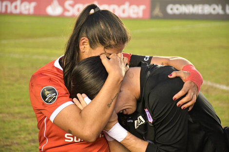 Golazo en el último minuto y épica en los penales en la Libertadores femenina