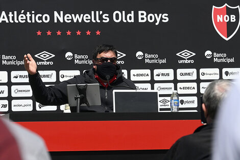 Burgos: “Los partidos no pueden ser un entrenamiento con camisetas". (Fuente: Sebastián Granata)