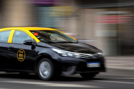 Arresto e inhabilitación para un taxista por manejar borracho