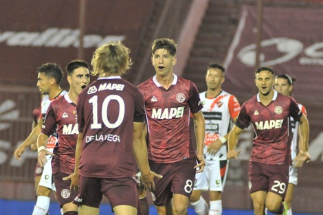 Copa Liga Profesional: Lanús goleó 4 a 2 a Patronato de Paraná