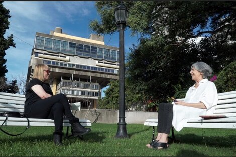 En la introducción del ciclo, María Moreno dialoga con Cristina Banegas y advierte que “hay una contraofensiva contra el amor romántico” 