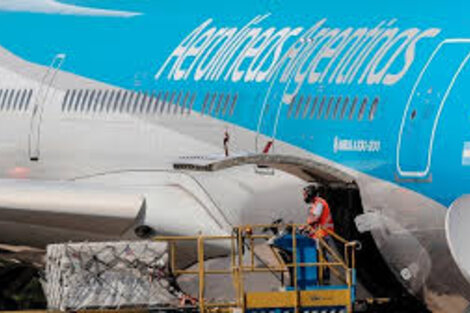 El vuelo procedente de Moscú arribo a Ezeiza a las 13.10 de este domingo.