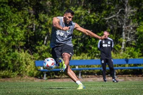 Wanchope Ábila fue presentado como nuevo jugador de Minnesota