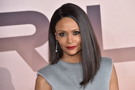 Thandie Newton ahora es Thandiwe