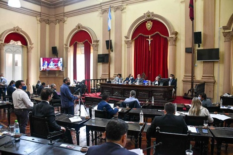 Senado aprobó un proyecto para ordenar el esquema de vacunaciones 