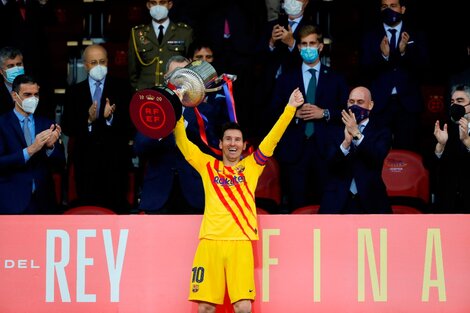 Con dos goles de Messi acabó la sequía del Barcelona y ganó la Copa del Rey