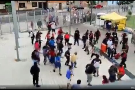 Represión frente al Ministerio de Desarrollo Humano de la Ciudad