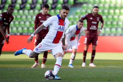 Icardi marcó de penal en el triunfo del PSG de Pochettino