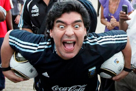 "Diego Maradona tiene los ojos hinchados como una teta", el alerta tres días antes de su muerte