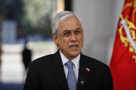 Piñera se hunde y se hunde 