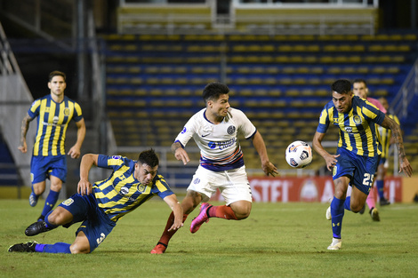 Rosario Central se aprovechó de un  muy flojo San Lorenzo