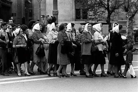 El coraje civil de las Madres de la Plaza