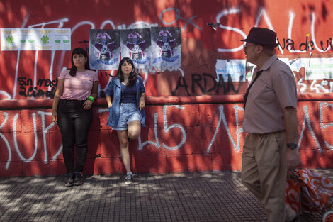 Javiera Manzi y Alondra Carrillo.  (Fuente: Juan Pablo Barrientos)