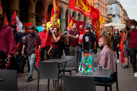 Italia: mujeres, jóvenes e inmigrantes padecen más la desocupación