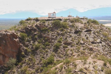 Controversia por la colocación de un Cristo en un sitio arqueológico