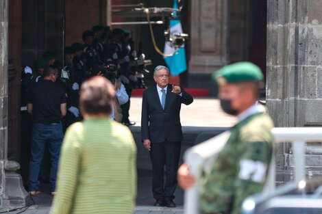 López Obrador prometió una "investigación a fondo" del fatal accidente de tren en México