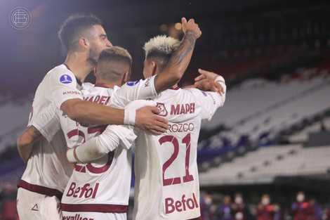 Copa Sudamericana: Lanús ganó y quedó a un paso de la clasificación