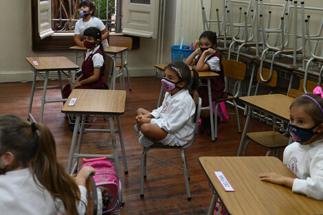 “Santa Fe planifica y trabaja con cuidado las decisiones educativas", dijo la ministra. 