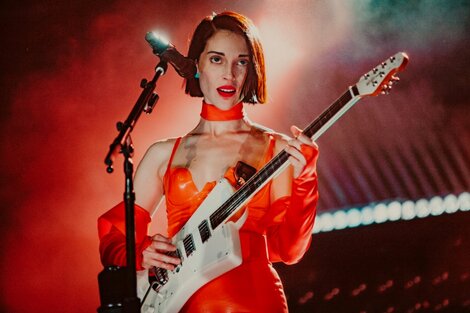 St. Vincent: "Este es un disco desde las tripas y la pelvis"