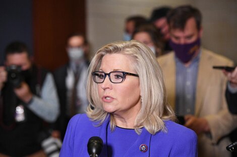 El Partido Republicano desplazó a Liz Cheney, una dura crítica de Donald Trump