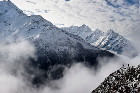 Murieron dos montañistas mientras bajaban del Everest