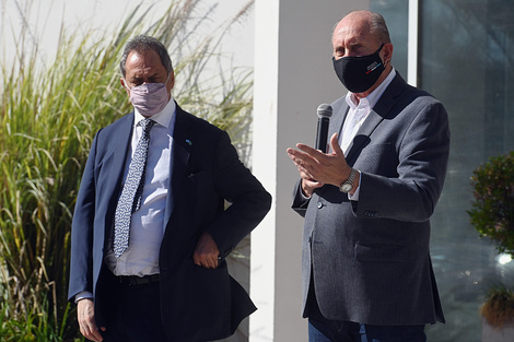 El embajador Scioli y el gobernador Perotti en la recorrida de ayer. (Fuente: Sebastián Granata)