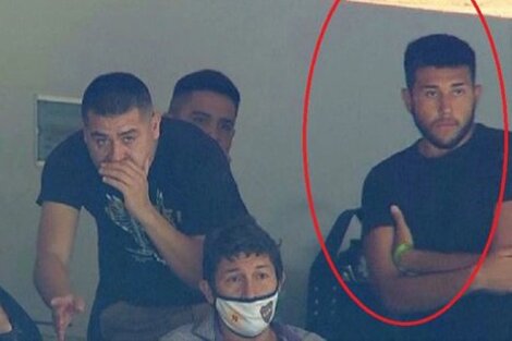 Riquelme y su hijo Agustín, junto al Patrón Bermúdez, en el palco de la Bombonera