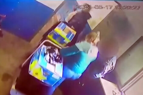 Oculto en un carrito que utilizan las visitas se fugó uno de los presos.