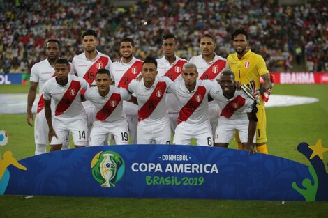 Varios jugadores de la Selección de Perú, en medio de la polémica.