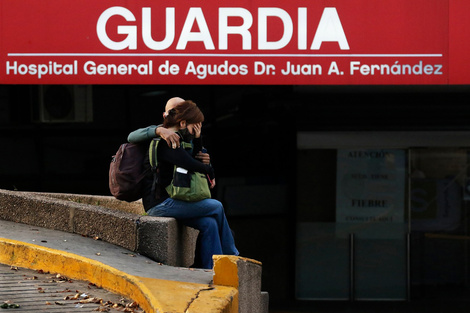 Las 5 salas de terapia intensiva del Hospital Fernández llegaron al 100% de ocupación