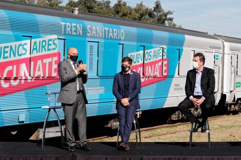 Cómo funciona el tren sanitario para hisopados y vacunación que puso en marcha Axel Kicillof