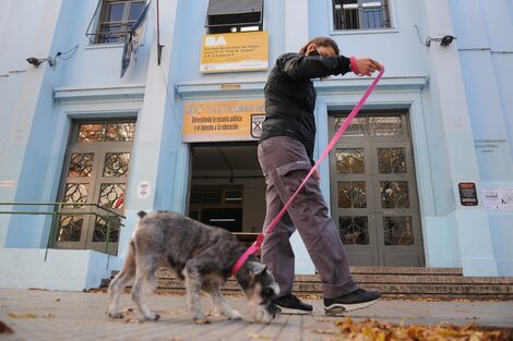 Descubren que cada ciudad posee su propia “huella microbiana” y que se puede rastrear en los zapatos