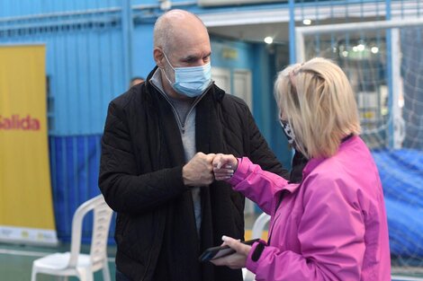 Larreta recorre un vacunatorio: no se vacuna a docentes de las universidades públicas 